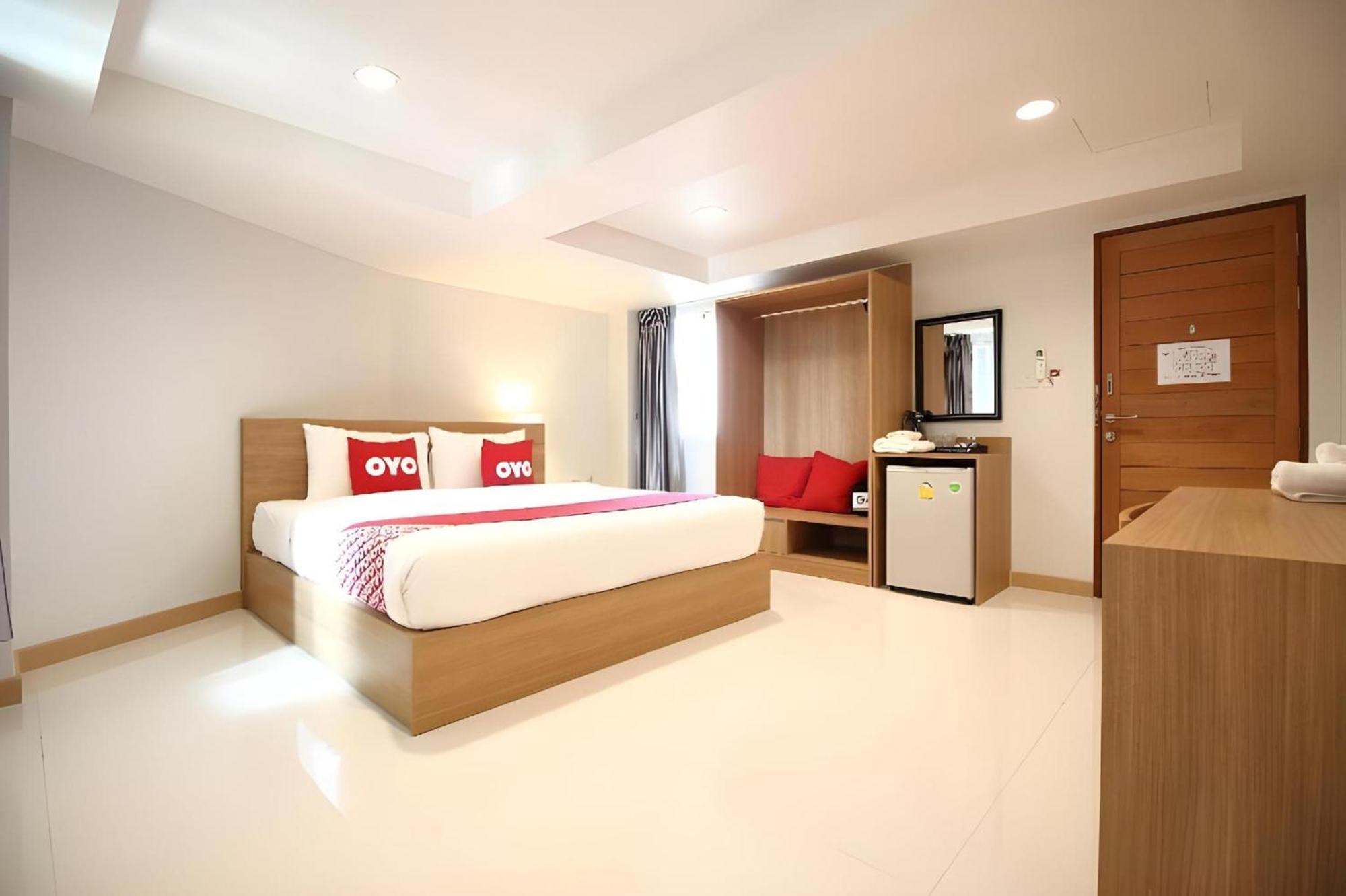 Super Oyo 483 Pannee Hotel Khaosan Bangkok Eksteriør billede